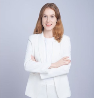 YELYZAVETA TSELUIKO